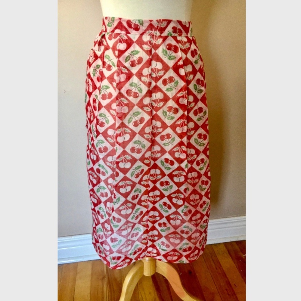 Vintage Apron Cherry Pattern Feedsack
